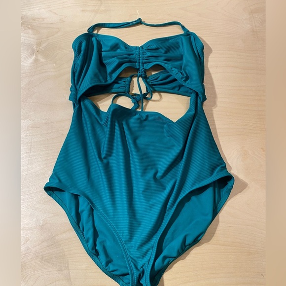 Time and Tru One Piece Swimsuit 3X (24W-26W) Green (IO) - Picture 9 of 16